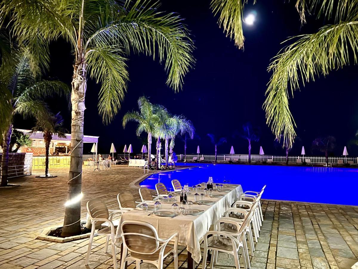 Elysium Hotel Dhermi Exterior photo