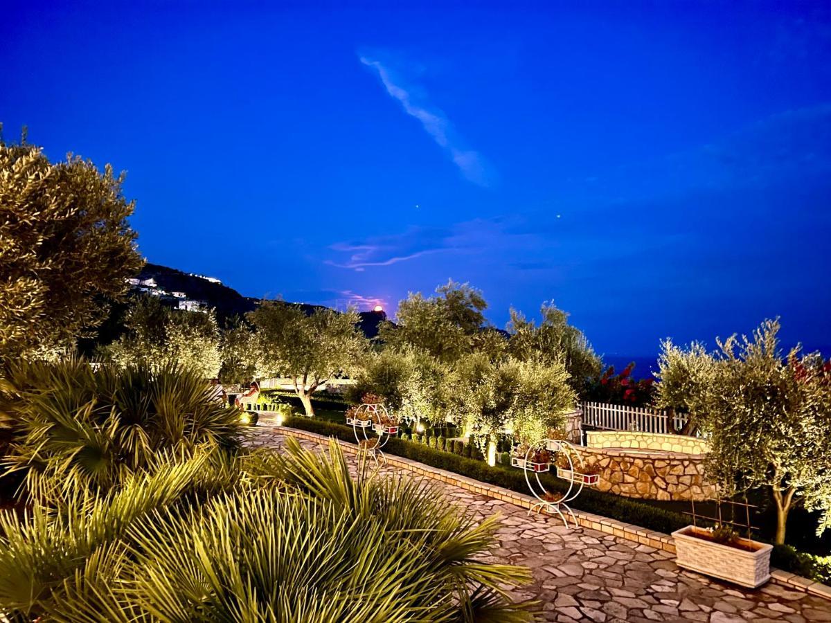 Elysium Hotel Dhermi Exterior photo
