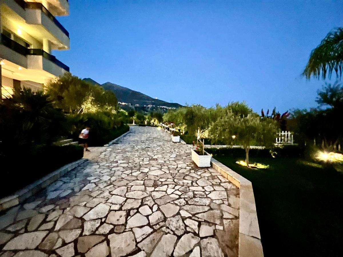 Elysium Hotel Dhermi Exterior photo