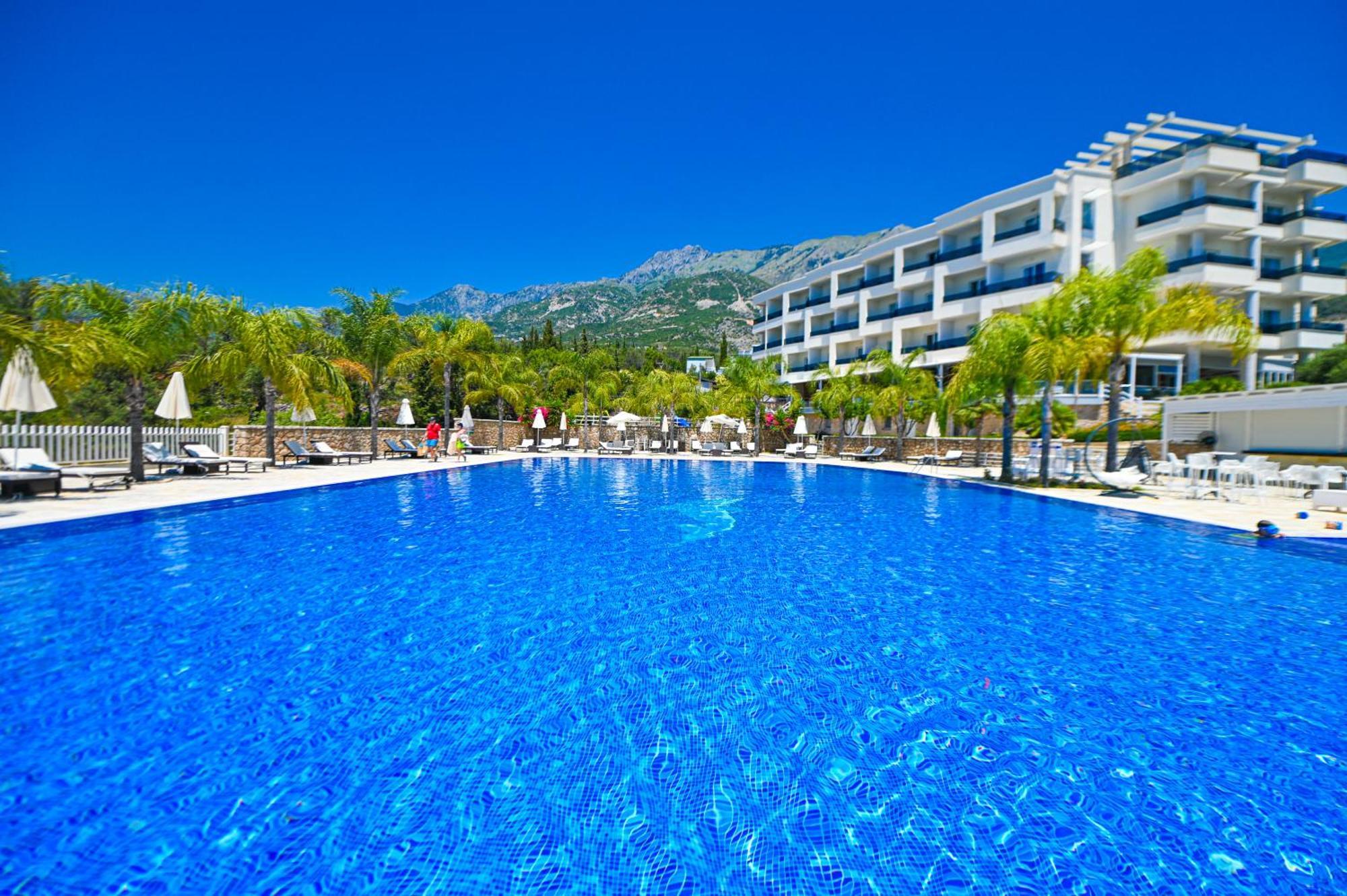 Elysium Hotel Dhermi Exterior photo