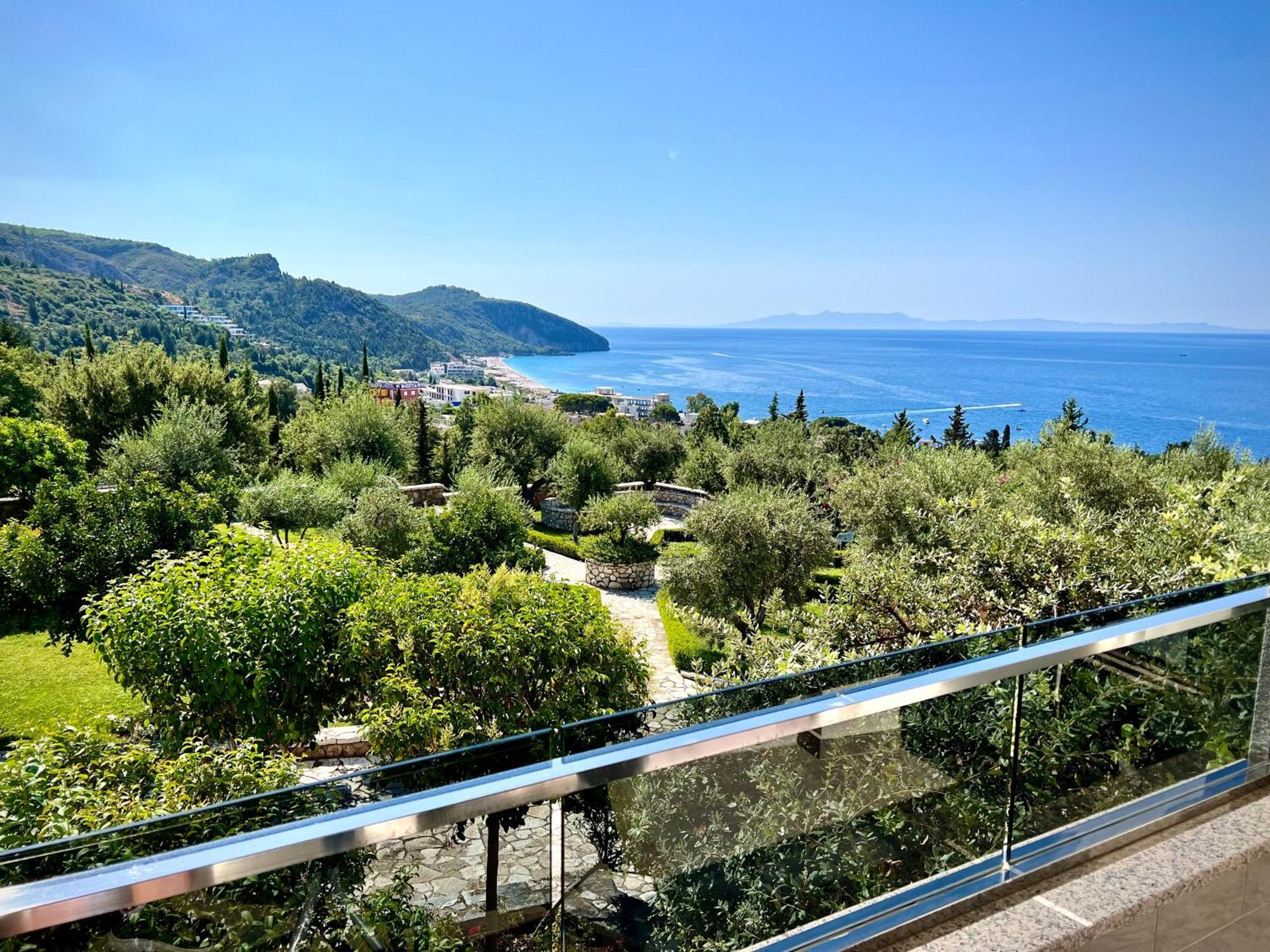 Elysium Hotel Dhermi Exterior photo